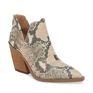 Vince Camuto Gigietta Bootie, snake print, 8.5